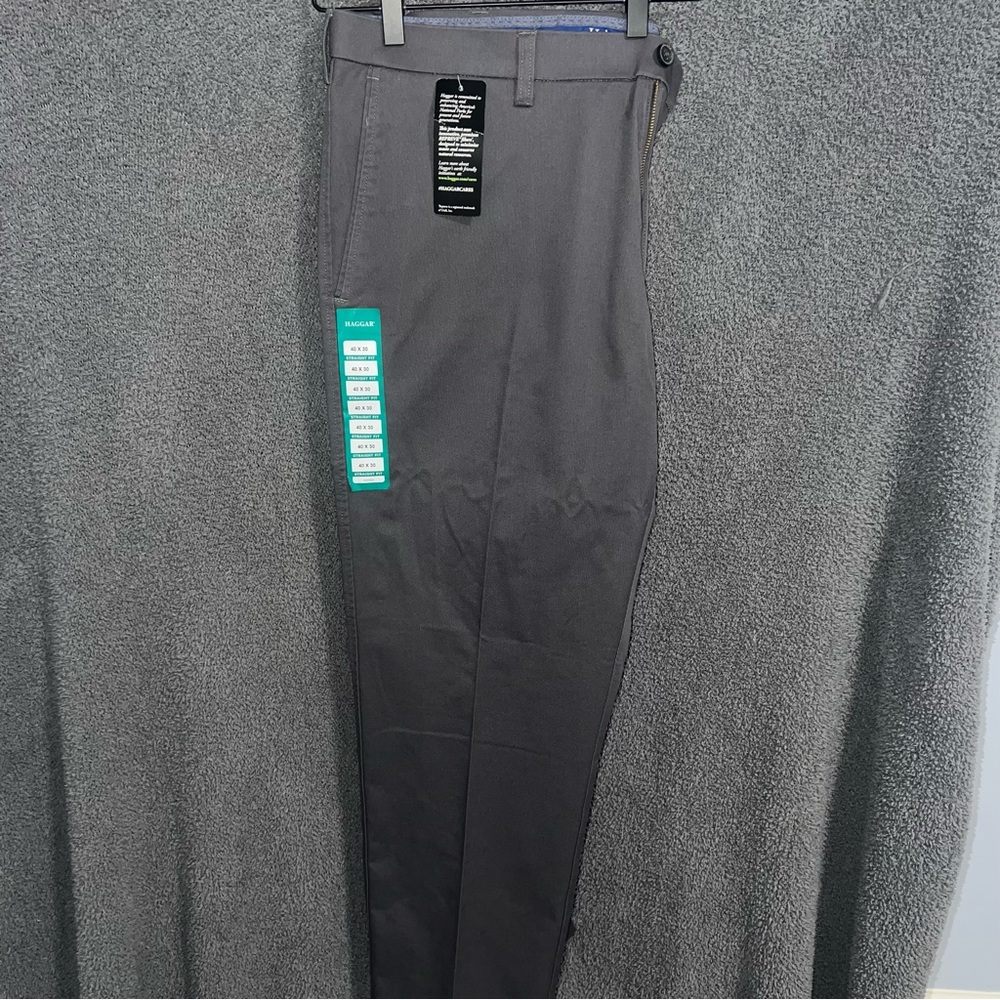 Brand new men’s khaki pants